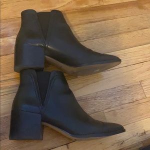 Dolce Vita Booties
